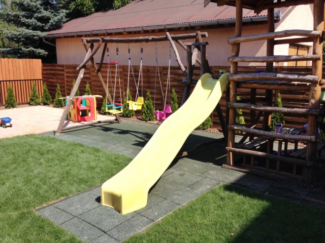 Gumijasti slap Igrišče zelena 45x500x500mm