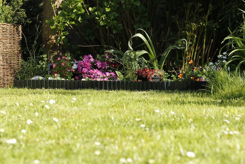 Bed border Green border 0,2x9 m