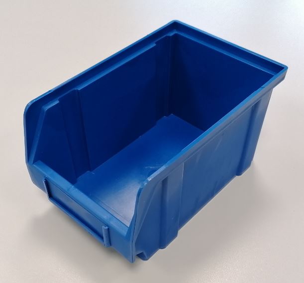 Srednja škatla za rezervne dele 147x230x125 mm
