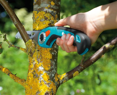 Vrtna zložljiva žaga 135P