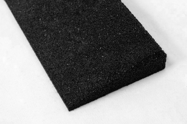 Rubber sheet starter profile 30mm thick black 1000x250mm